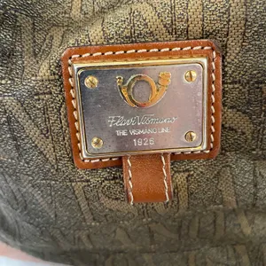 Cinch Flavi Vismano Firenze satchel w/ closure & one main compartment thumbnail 4