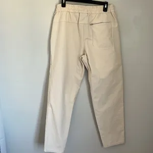 Lululemon Athletica Cream Cargo Pants Relaxed Fit. Size Large thumbnail 3