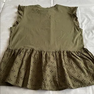 Ann Taylor‎ Olive Eyelet Peplum Ruffle-Sleeve Top thumbnail 8
