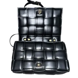 Like Dreams Black‎ Weaved Purse With Crossbody Strap And Gold Chain Handle thumbnail 5