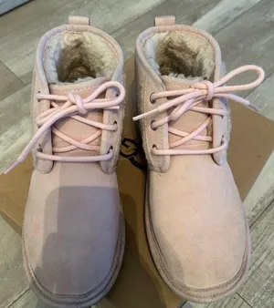 UGG Neumel Boots thumbnail 1
