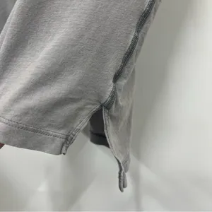 Lululemon size 6 Gray V-Neck Women's Top FLAWED thumbnail 3