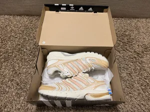 Adidas Women’s thumbnail 3