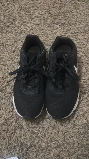 Nike Legend Essential 2 thumbnail 2
