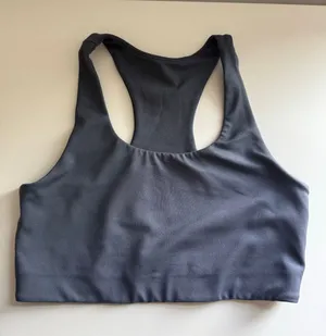 $30 Quince Long line Sports Bra - Small - Blue thumbnail 1