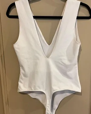 FREE PEOPLE Intimately Keep It Sleek Bodysuit White V-Neck Medium M Sleeveless thumbnail 3