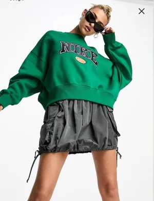 Nike Oversized Retro Crewneck Sweatshirt thumbnail 1