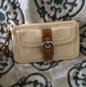 Coach Leather Cream & Brown Wristlet thumbnail 10