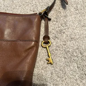 Fossil brown leather medium size crossbody bag‎ thumbnail 8
