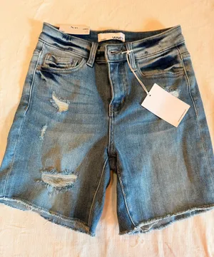NWT Vervet Loretta Distressed Midi Bermuda Denim Shorts XS thumbnail 1