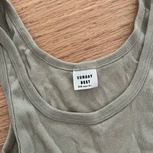 Aritzia Sunday best tank top thumbnail 2