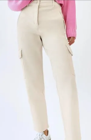 Aritzia Wilfred Free Modern Cargo Pant Cream Straight-Leg Cargo Pants size 4 thumbnail 1