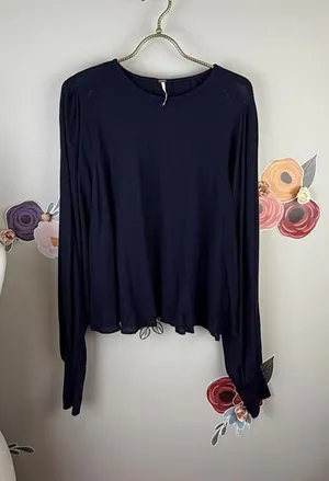 Free People Navy Textured Back Pleated Long Sleeve Blouse - Size - Large thumbnail 1