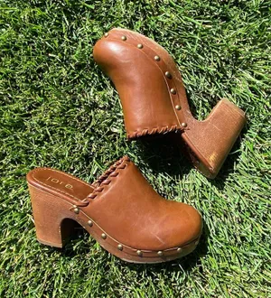 Jore Vintage y2k  Light Brown Leather Heeled Clogs 🔥 thumbnail 1