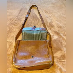 Vintage 1980s Perry Ellis Cognac Leather Shoulder Bag w/ Mini Strap/Belt thumbnail 2