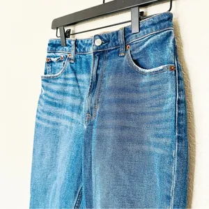 Abercrombie &‎ Fitch Jeans Womens Mom High Rise Curve Love Distressed Size 26 thumbnail 3