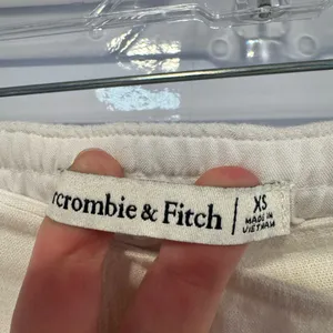 Abercrombie & Fitch Cream Asymmetrical Linen Blend wrap‎ Skirt thumbnail 2