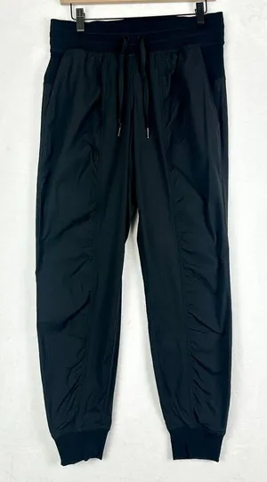 Lululemon Dance Studio Jogger Size 8 Black Athletic Athleisure thumbnail 1
