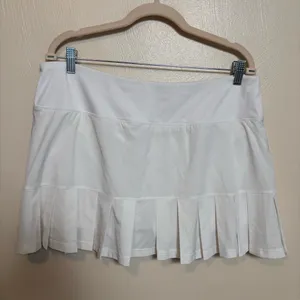 Bolle Women's‎ Skort Tennis Pickleball Athletic Pleated White Shorts Size XL thumbnail 3