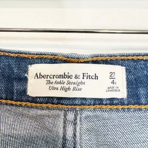 Abercrombie Ankle Straight Jeans 27 Short Blue Distressed‎ 90s Streetwear Grunge thumbnail 4