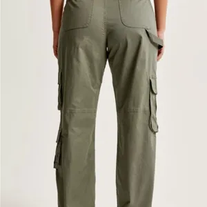 Abercrombie & fitch curve love relaxed fit cargo pants high rise sz 36/22 thumbnail 3