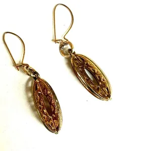 Gold tone vintage drop earrings thumbnail 3