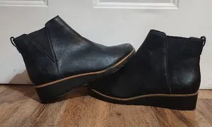 NWOB St. John's Bay Black Vegan Leather Ankle Booties Women's Size 9 thumbnail 1