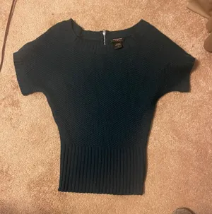 Sweater  thumbnail 1