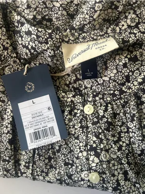 Women’s Floral Print Peasant Top size Large NWT thumbnail 3