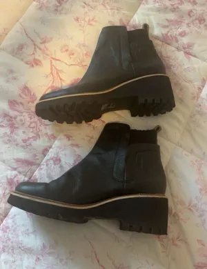 Dolce Vita Black Booties with Cheetah Detail thumbnail 1