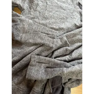 Athleta Long Sleeve Lightweight Weight Shirt Women Size Large Stretch Thumb Hole thumbnail 10
