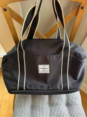 Source Unknown Black Nylon Large Duffle Bag Travel Bag Carry On Shoe Pocket Adjustable Strap thumbnail 4