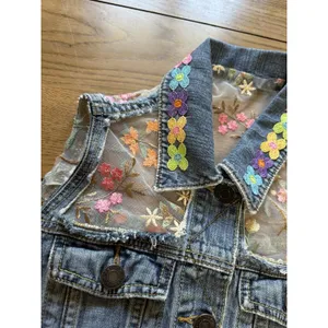 Denim Embroidered Floral Sleeveless Vest Women Size Medium Bohemian Hippie‎ thumbnail 3