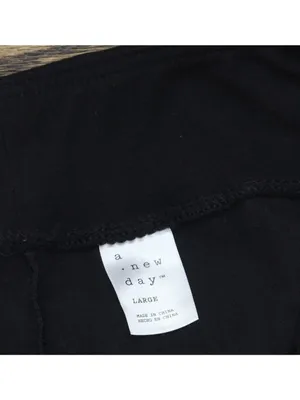 A New Day Womens Relaxed Fit Super Soft Cargo Joggers 88557479 Black L thumbnail 3
