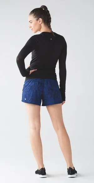 Lululemon Tracker Shorts 4” thumbnail 3