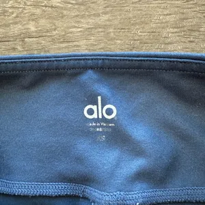 Alo‎ Yoga Motion Mid rise Leggings size xs thumbnail 5