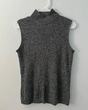 Dana Buchman Grey & Black Sleeveless Turtleneck Knit Top - Size L thumbnail 1