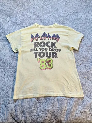 DAYDREAMER Def Leppard Rock Till You Drop Tour ’83 Graphic Band Tee Sz M🧡 thumbnail 6