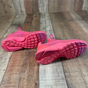 Nike Air Presto Fly SE Womens 9 Hot Punch Pink Blast Running Shoes 910570-604 thumbnail 5