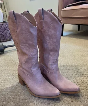 Amazon Pink cowgirl boots thumbnail 1