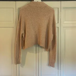 American Eagle pink cropped mock neck knit sweater thumbnail 6