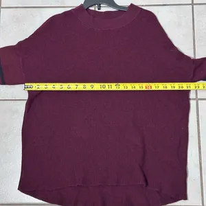 American Eagle Women Burgundy Red Jegging‎ Fit Knit Sweater size M. thumbnail 7