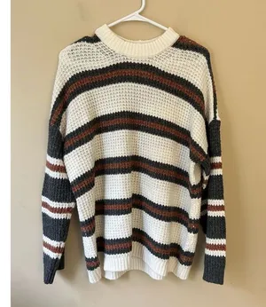 aerie sweater thumbnail 1