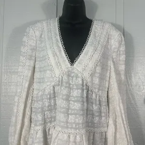 C/meo Collective Lie Awake Long Sleeve Ivory V Neck Dress Size Small EUC thumbnail 4