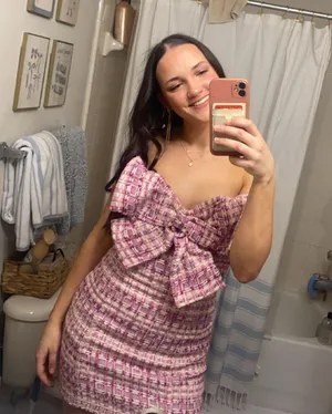 bow dress thumbnail 1