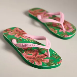 HAVIANAS X FARM RIO Thong Sandals in Green Size 9/10 thumbnail 1
