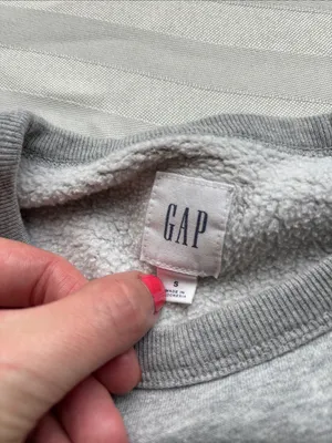 GAP Gray Logo Sweatshirt Size Small (Oversized Fit) Cozy Casual Athleisure thumbnail 8