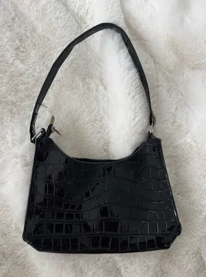 SHEIN Black Snakeskin Mini Purse thumbnail 1