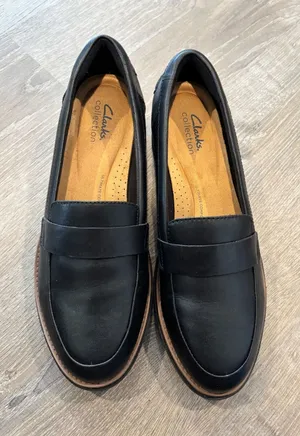 Clarks Collection Black Leather Penny‎ Loafer Wedge Shoes Ultimate Comfort 13288 thumbnail 1