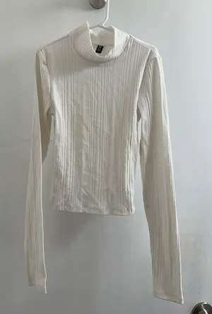 H&M white mock neck long sleeve size XS thumbnail 1